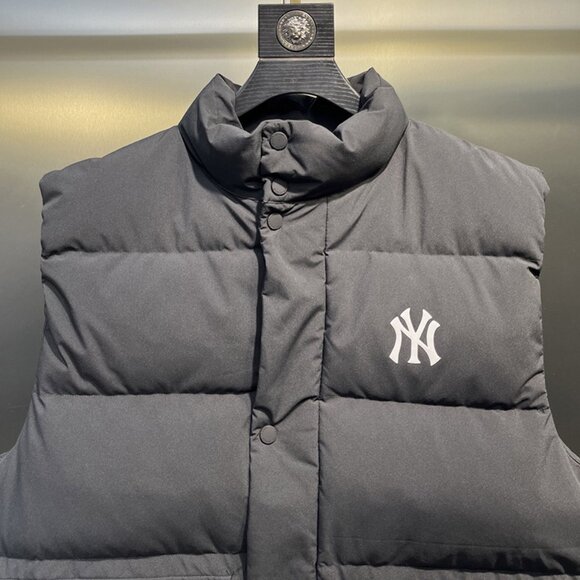 Black MLB Down Vest - Picture 3 of 8